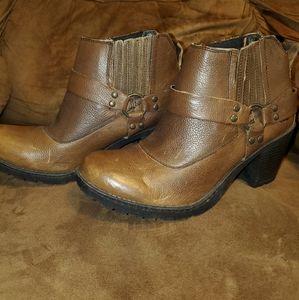 Bolo Anlkle Heel Boots
